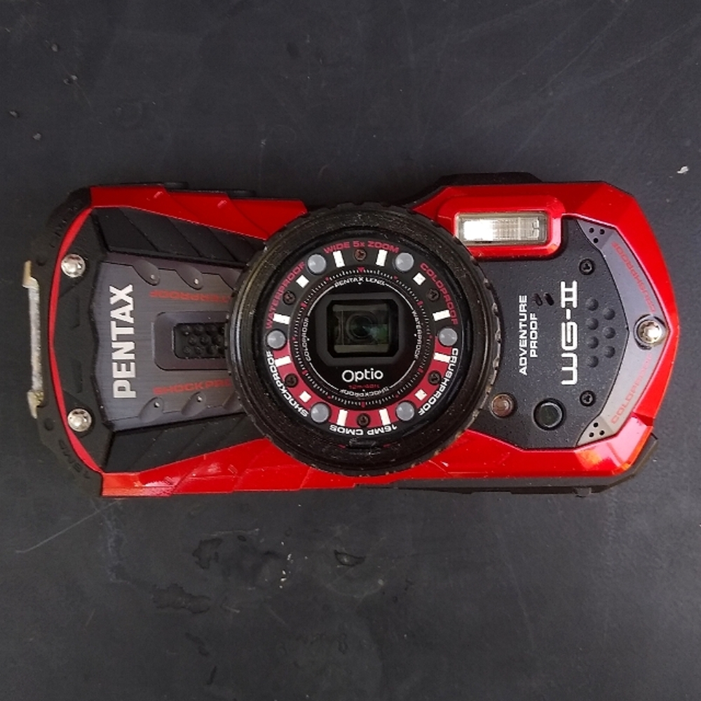 Pentax Optio WG-2 Adventure Proof Underwater Camera FOR PARTS ONLY